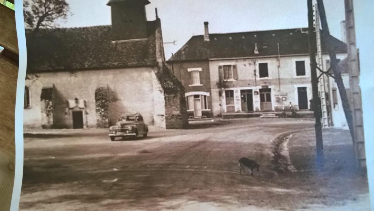 Chambres D'Hotes La Chaumiere Coulonges  Exterior foto